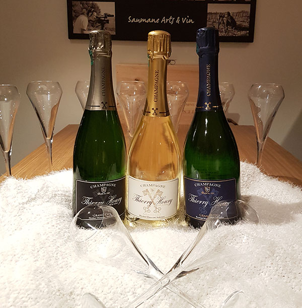 Bouteilles de Champagne Thierry Houry a la cave