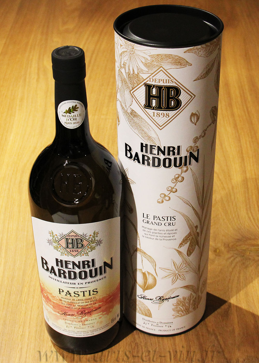 Magnum Pastis Henri Bardouin 150cl - Distilleries de Provence 45° - Saumane  Arts & Vin