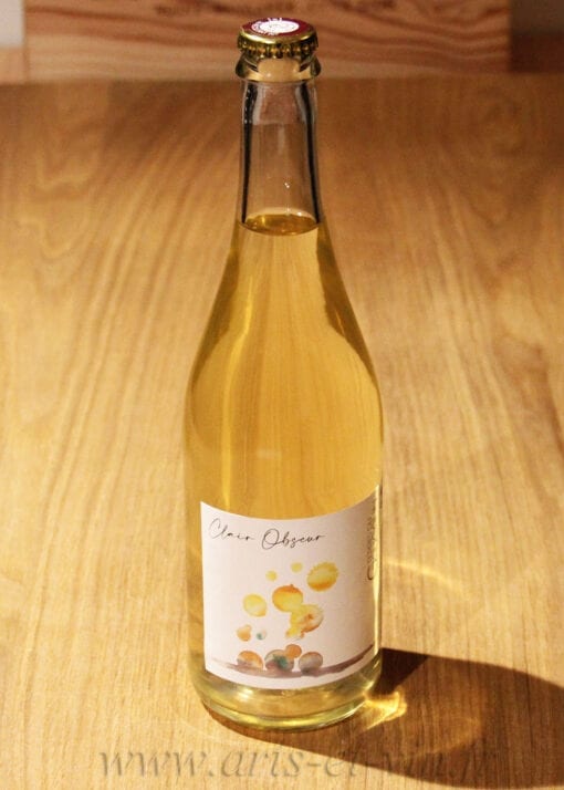 bouteille Vin nature petillant Clair Obscur Terres de Gaugalin sur table en bois